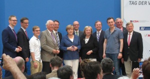 Ein besonderes Familienbild. Die Bundesvorsitzenden der Vereinigungen mit der CDU-Bundesvorsitzenden Dr. Angela Merkel und Generalsekretär Peter Tauber